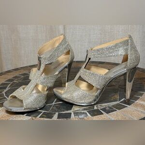 Michael Kors Berkley T-Strap Silver Glitter zip up Heels - Size 7M